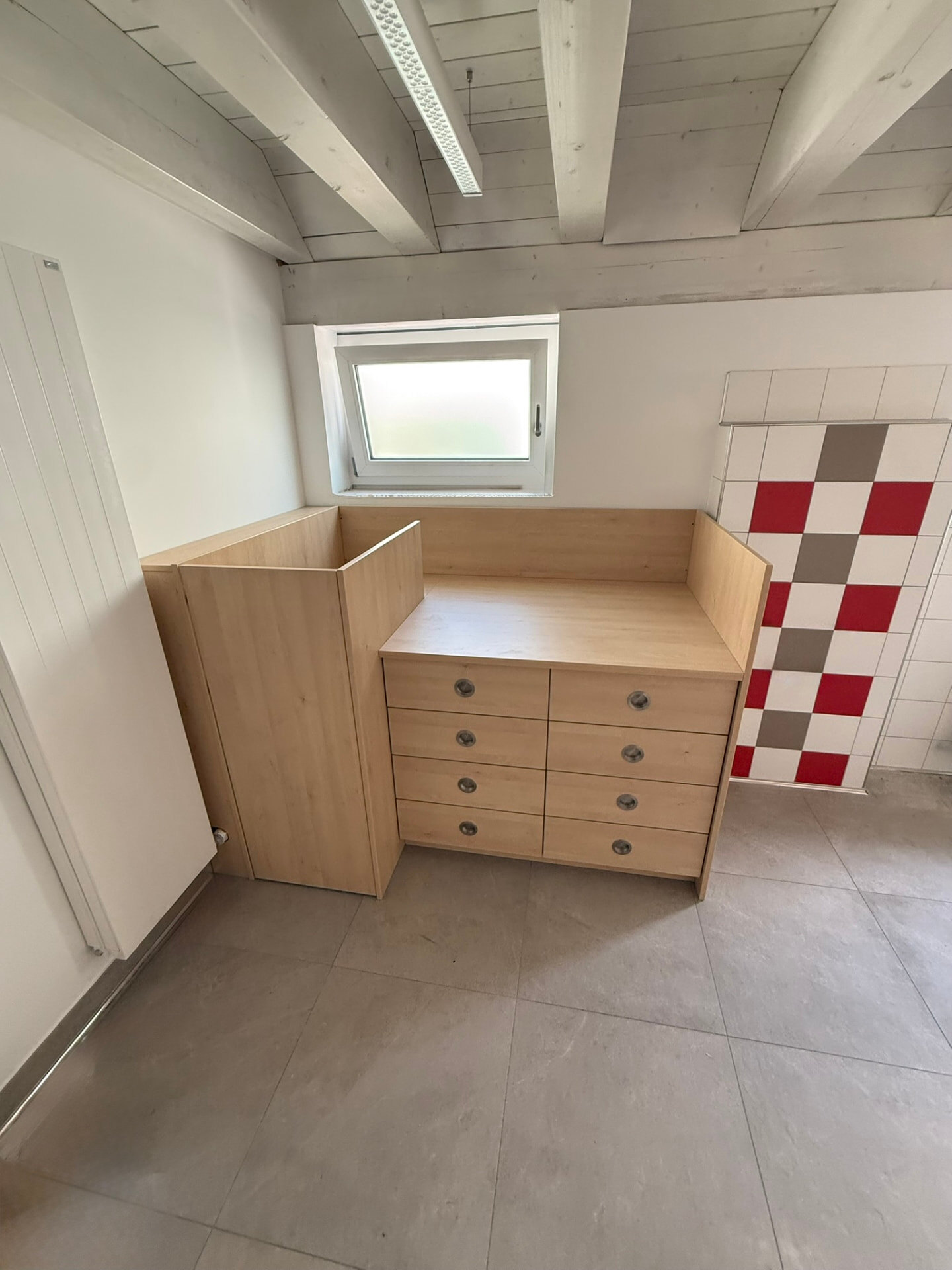 Wickelkommode mit Schrankeinbau – Schreinerei Siegert